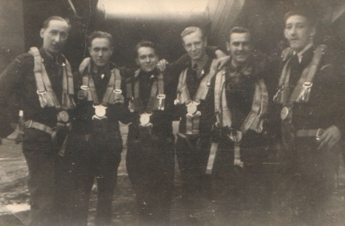 Jack Gordon with Flight Crew, RCAF, WW II